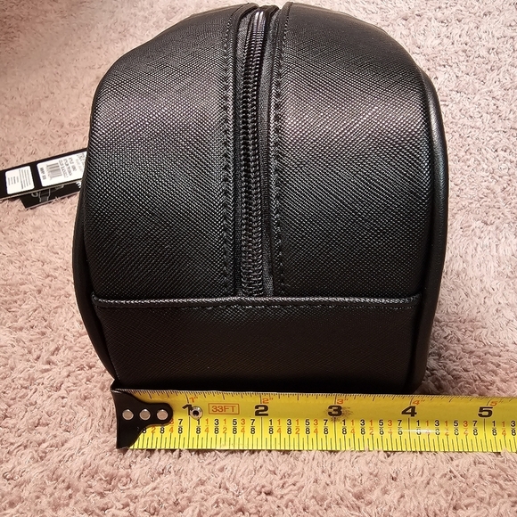 NWT True Religion Cosmetic Travel Toiletry Bag - Picture 8 of 8